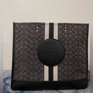 NEVER USED! COACH TOTE